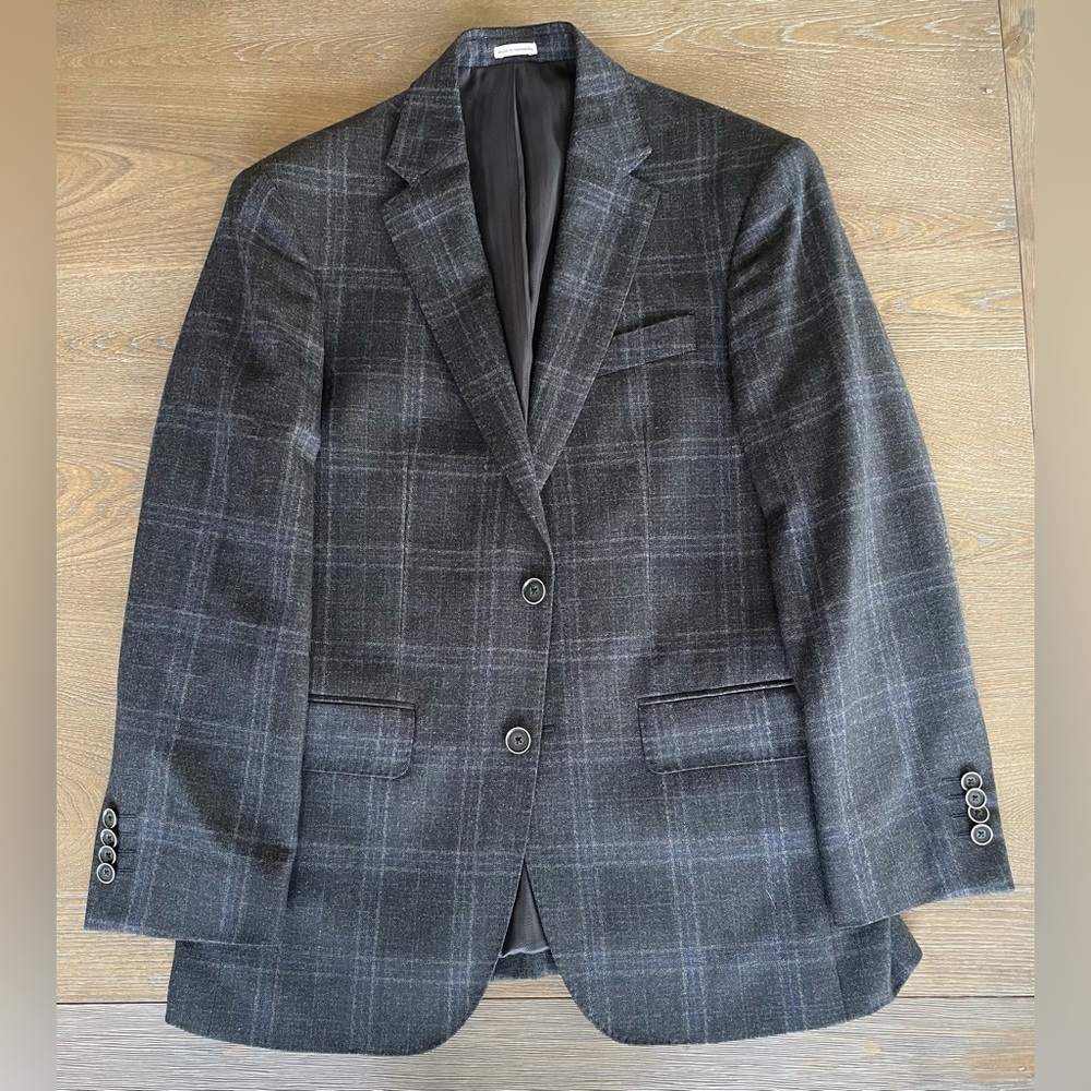 Joseph Abboud 36S Grey/Navy Plaid Sport Coat